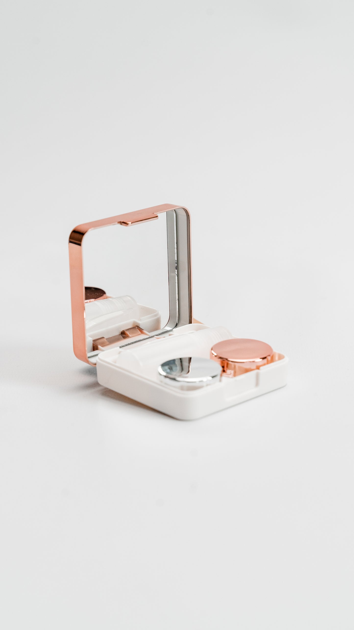 Dezzy's lens set case