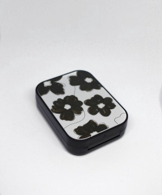 Flower case White
